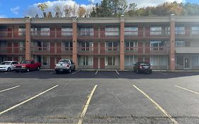 Oyo Hotel Harriman Near I-40