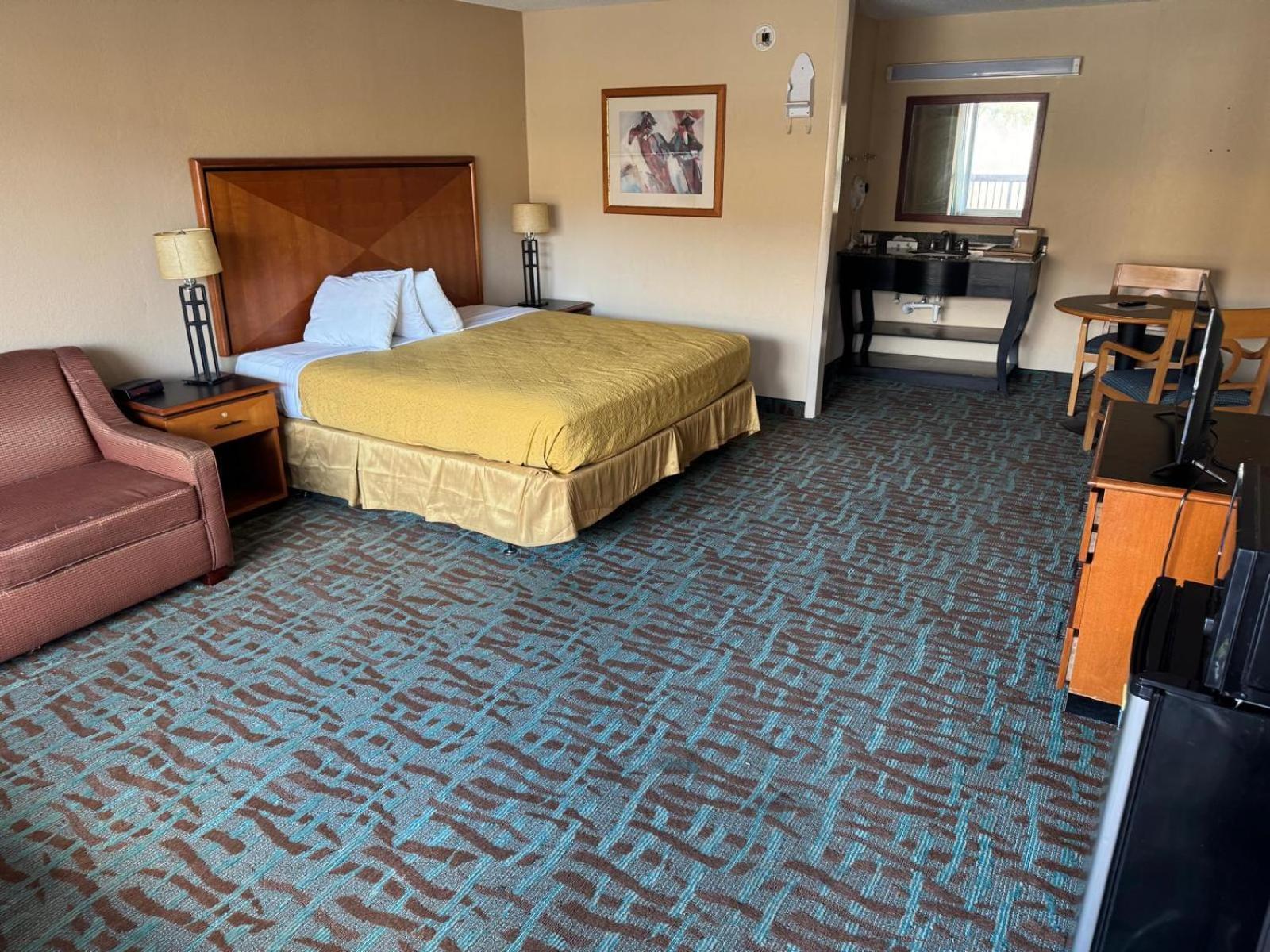 Oyo Hotel Harriman Near I-40 Exterior photo