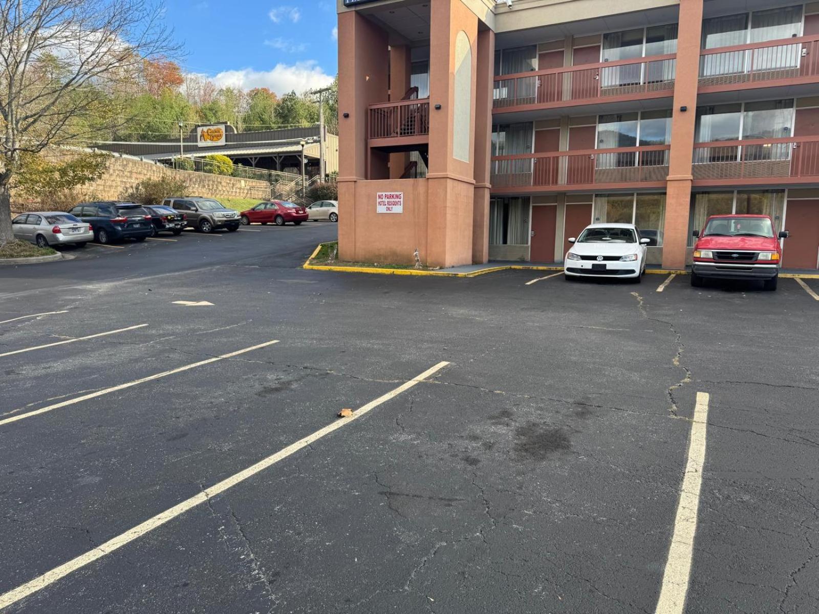Oyo Hotel Harriman Near I-40 Exterior photo